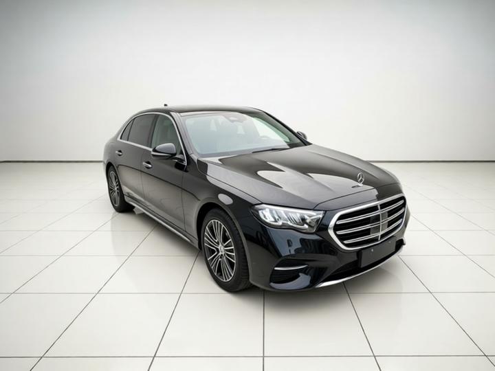 E-Class 2025 E 260 L photo 3