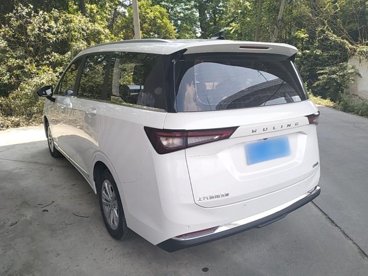 Wuling 2022 1.5T MT photo 4