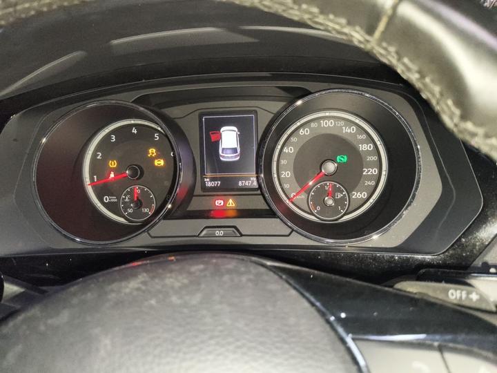 Tiguan L 2018 330TSI AT RWD Comfort photo 2