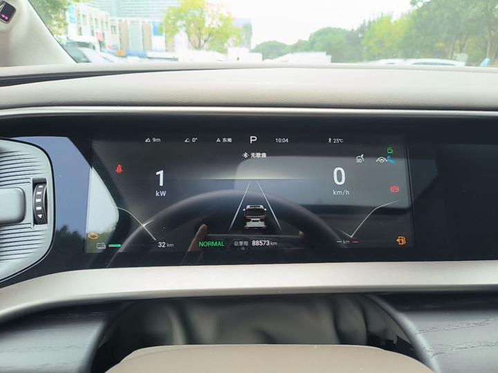 D9 2022 DM-i 970 AWD Flagship photo 4