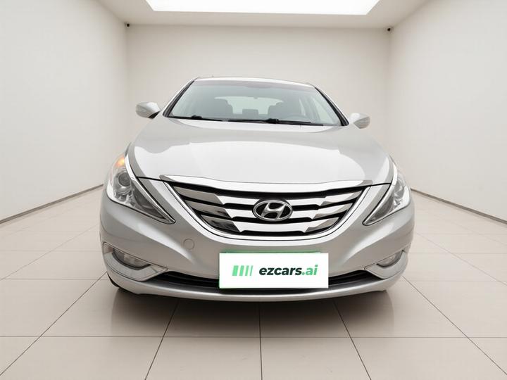 Sonata 2011 2.0L AT Leading photo 2