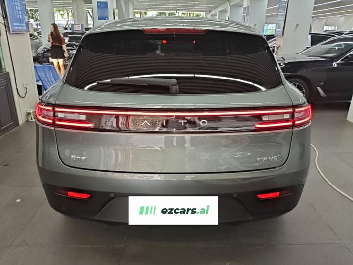 HIMA AITO M5 2022 EREV AWD photo 5