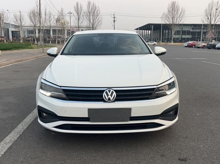 Lamando 2021 230TSI DSG photo 2