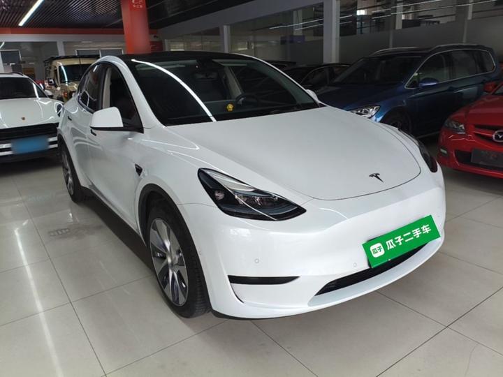 Model Y 2022 Facelift RWD photo 3