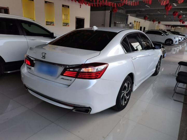 Accord 2016 2.0L Comfort photo 4