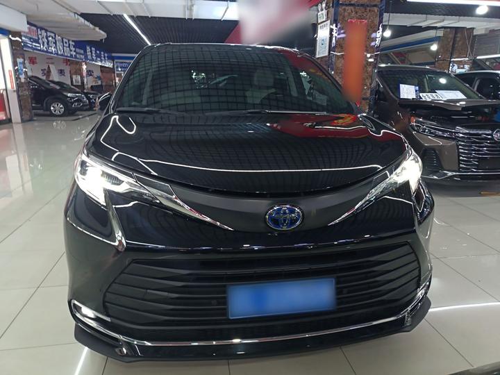 Sienna 2021 2.5L Hybrid Comfort photo 2