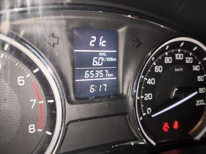 2015 1.6L MT photo 6
