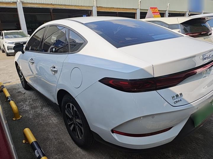 Qin PLUS 2026 DM-i 210KM Progressive photo 4
