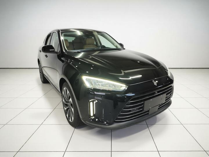 HIMA AITO M5 2022 EREV AWD Performance photo 3