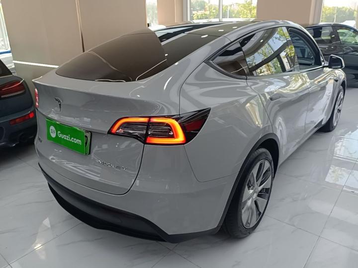 Model Y 2022 Facelift RWD photo 6