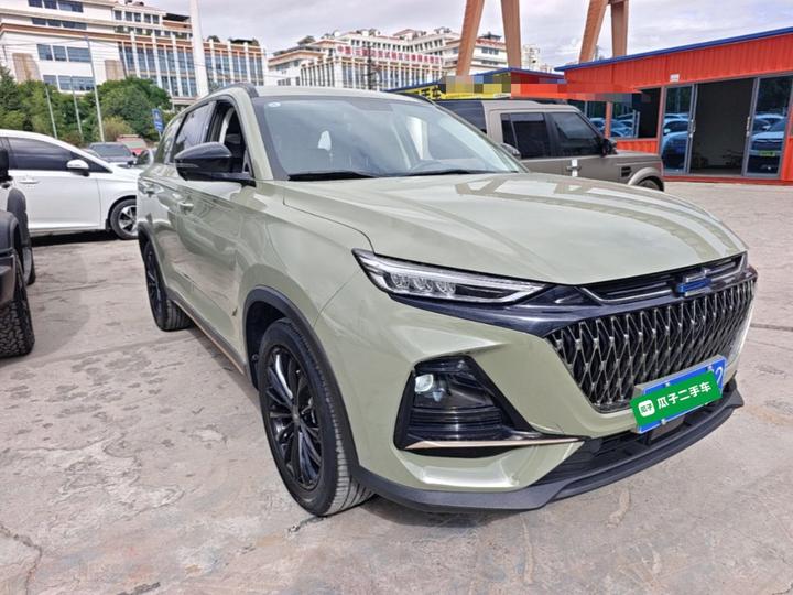 X7 PLUS 2022 1.5T AT 7-Seater photo 3