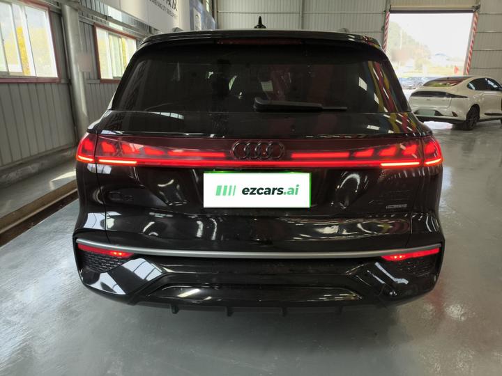 Q6 2023 40 TFSI quattro Light photo 3