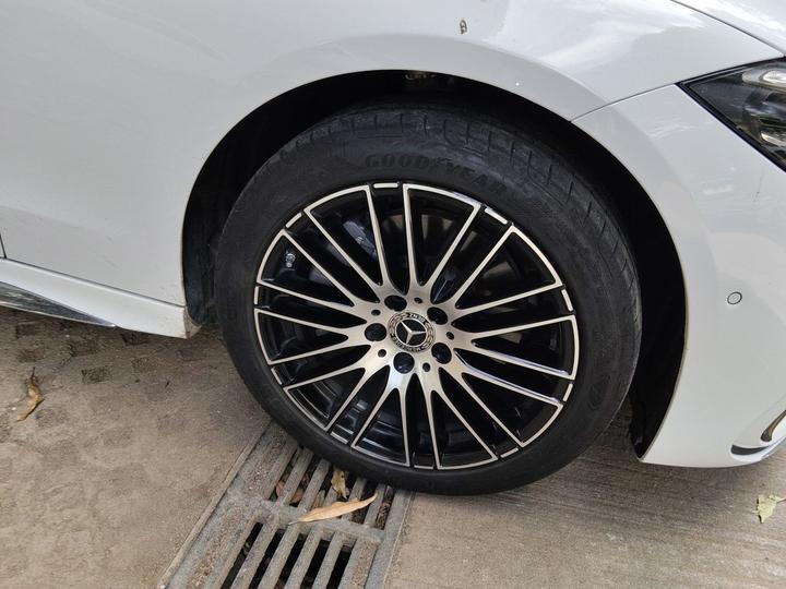 C-Class 2025 C 260 L Sport photo 8