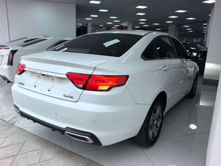 Emgrand GL 2018 1.4T DCT Elite Connected photo 4