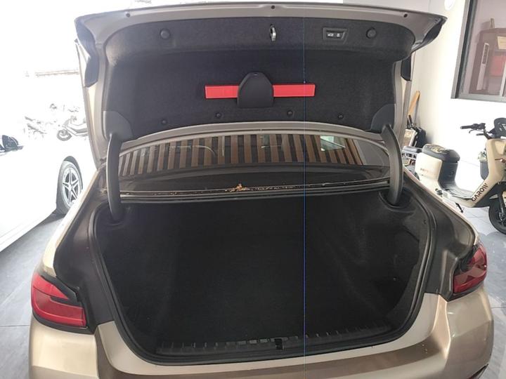 5 Series 2021 525Li M Sport Package photo 8