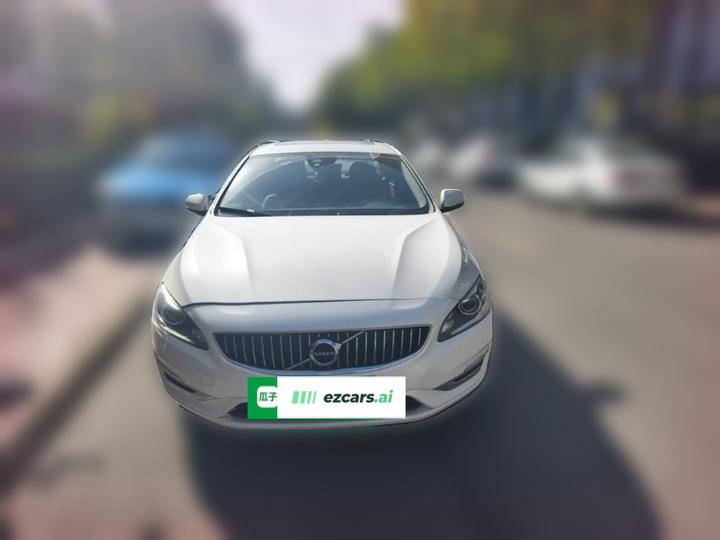 S60 2018 S60L T4 Progressive photo 2