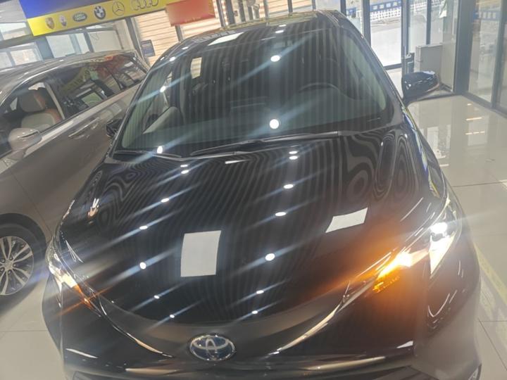 Sienna 2023 2.5L Hybrid Comfort photo 2