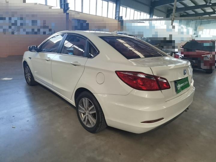 Eado 2016 1.6L MT photo 4