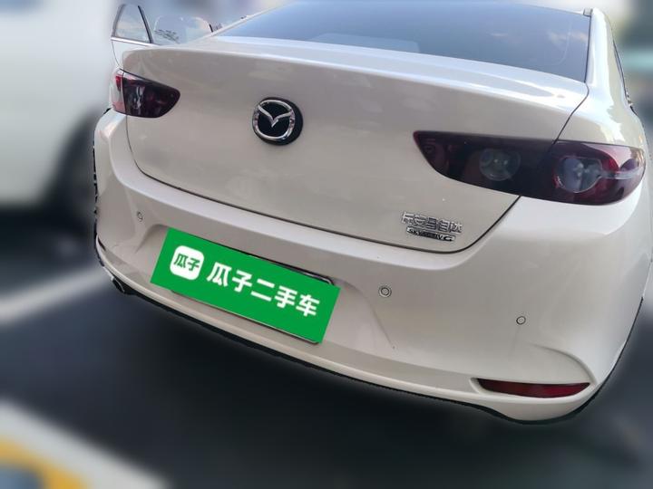 3 Axela 2023 2.0L AT photo 5