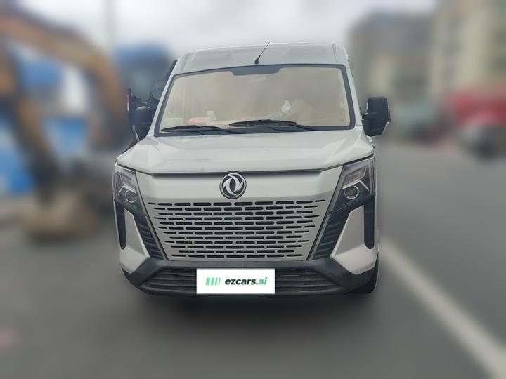 Yufeng 2023 V9+ 2.0T MT FWD Medium Wheelbase 7/8/9-Seater photo 2