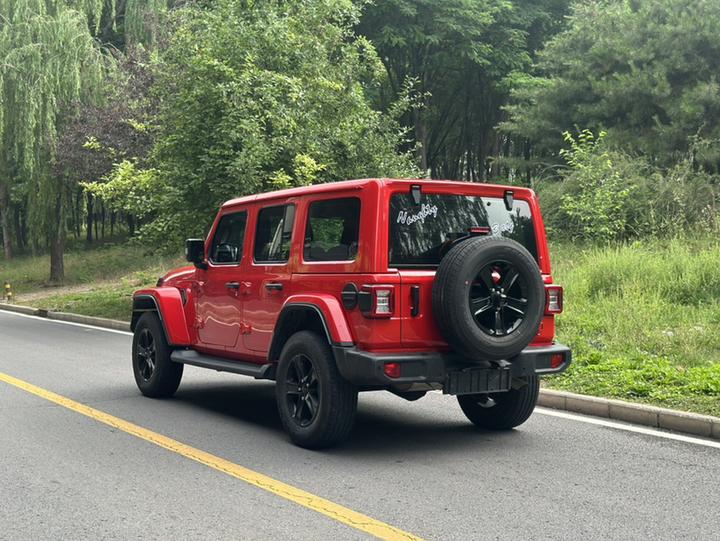 Wrangler 2022 2.0T 4-Door photo 3