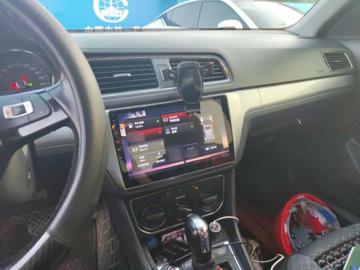 Lavida 2017 1.6L AT Comfort photo 5