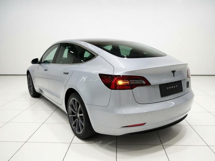 Model 3 Imported 2019 Standard Range RWD Upgraded photo 4
