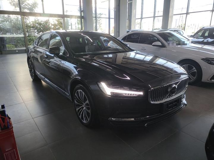 S90 2024 B5 Luxury photo 3