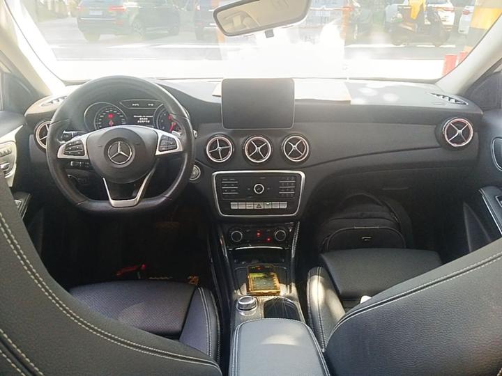 GLA 2019 GLA 200 Dynamic photo 5