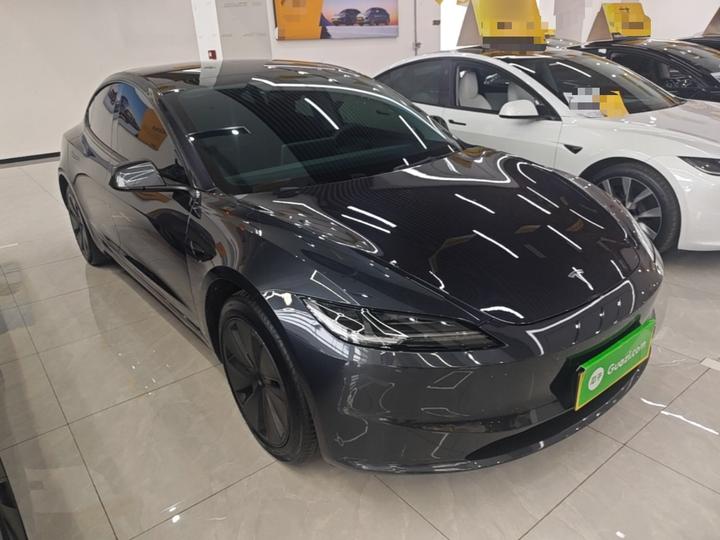 Model 3 2023 RWD photo 3