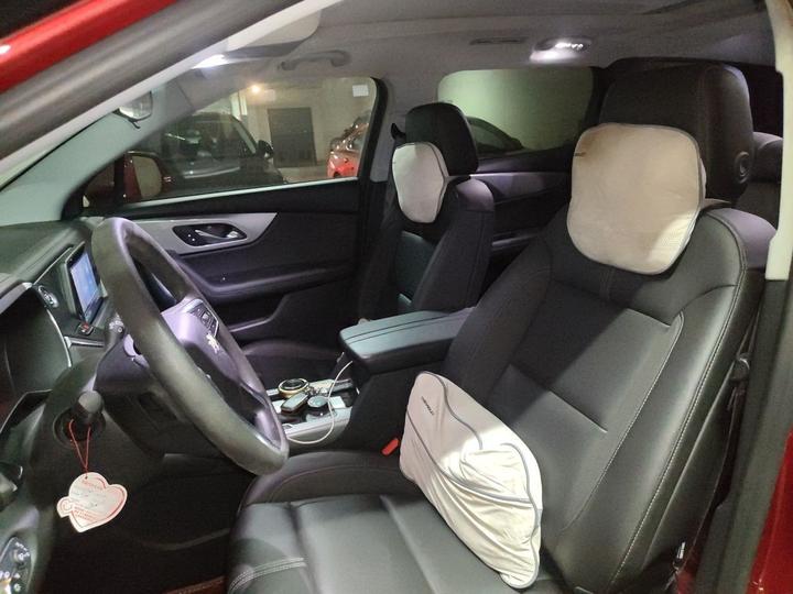 2020 650T 7-Seater photo 7