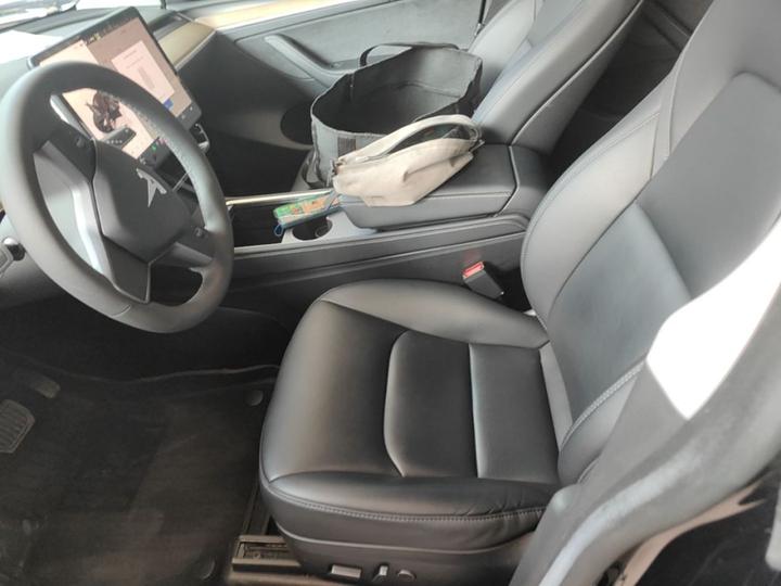 Model Y 2022 Facelift RWD photo 6