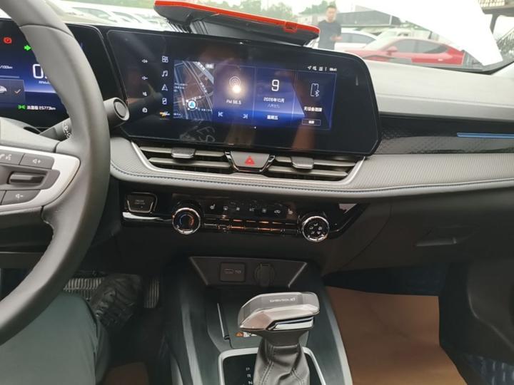 Cruze 2023 1.3T Mild Hybrid AT Exclusive photo 8