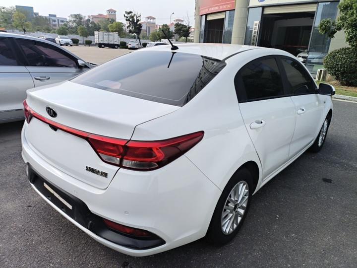 K2 2017 Sedan 1.4L AT GLS photo 6