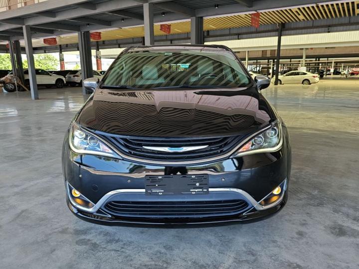 Chrysler PHEV Imported 2018 3.6L PHEV photo 2