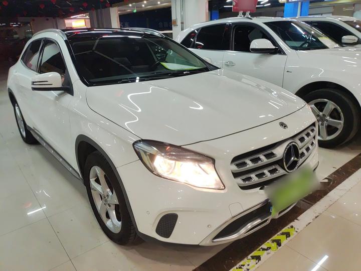 GLA 2018 GLA 200 Dynamic photo 3
