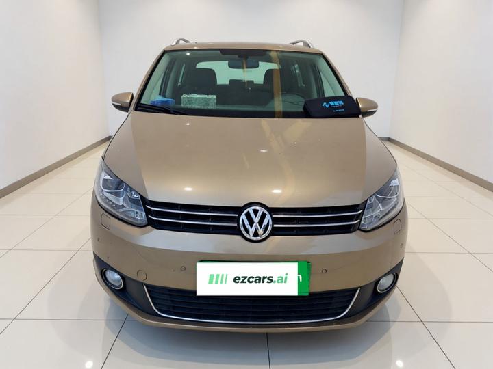 2015 1.4T DSG Flagship 5-Seater photo 2