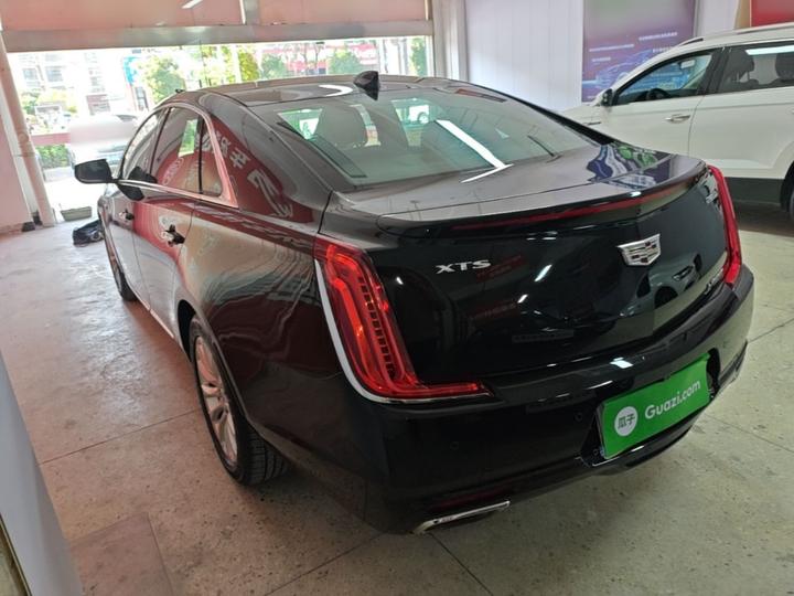 XTS 2018 28T Elite photo 4
