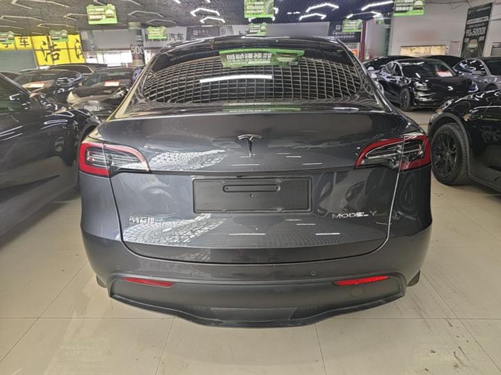 Model Y 2022 RWD photo 3