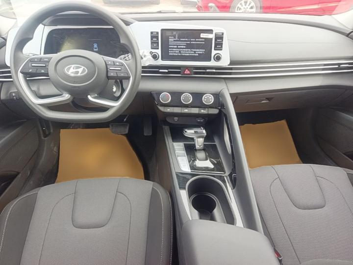 Elantra 2023 1.5L CVT GLS Leading photo 5