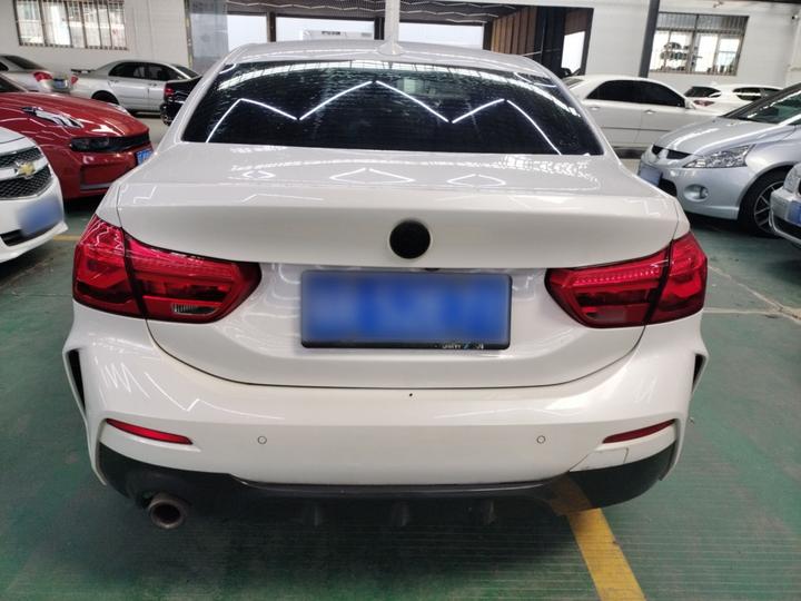 1 Series 2019 118i M Sport Package photo 3