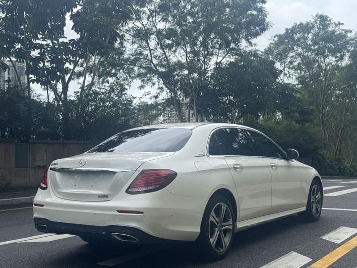 E-Class 2019 E 200 L Sport photo 4
