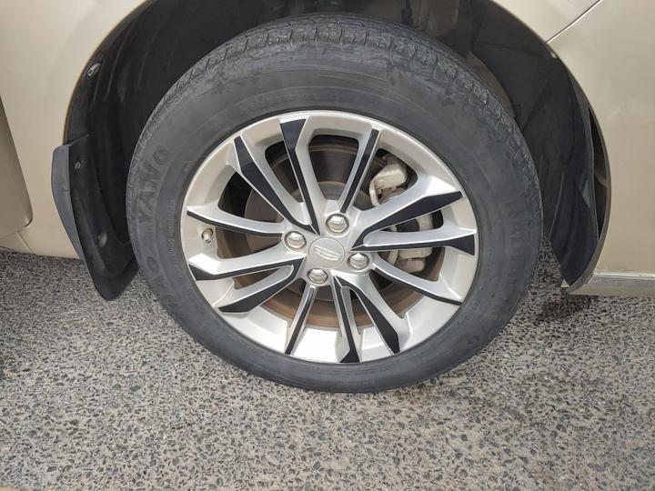 Vision 2020 1.5L CVT photo 8