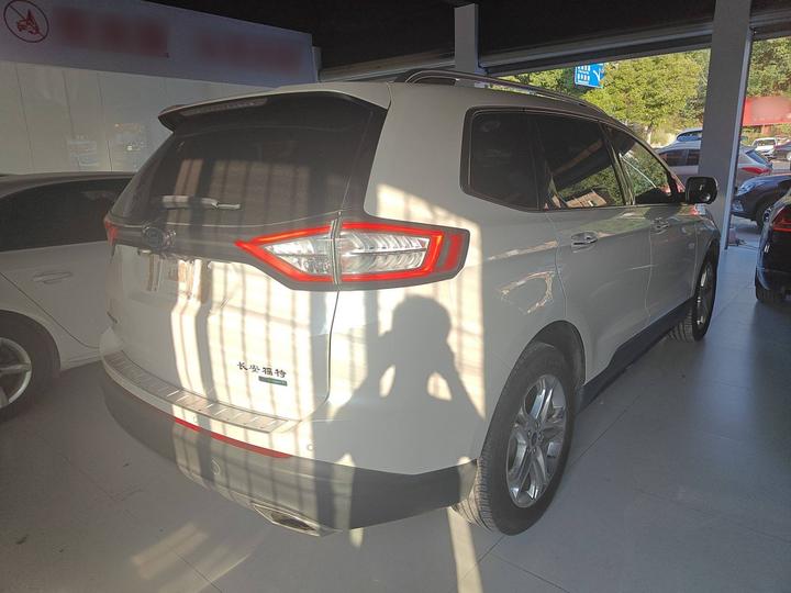 Edge 2018 EcoBoost 245 RWD 7-Seater China V photo 4