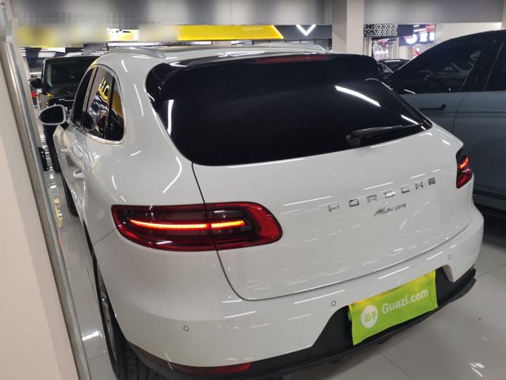 2014 Macan 2.0T photo 4