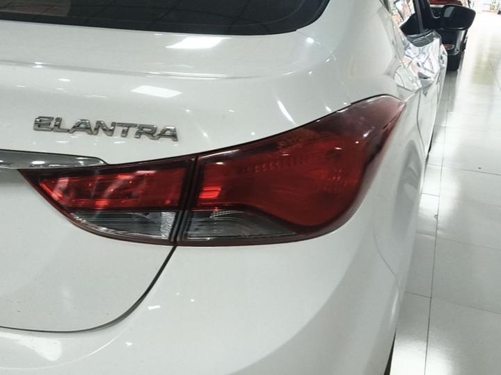 Elantra 2016 1.6L AT Smart photo 7