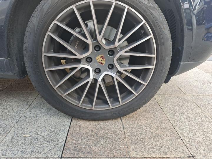 2019 Cayenne 3.0T photo 8