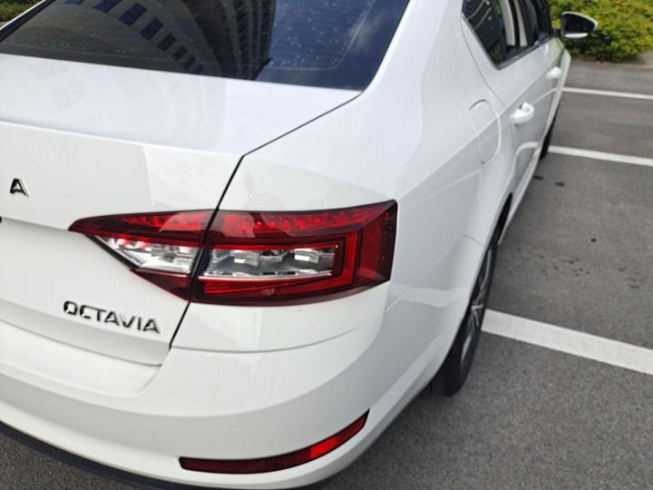 Octavia 2021 1.5L AT Comfort photo 7