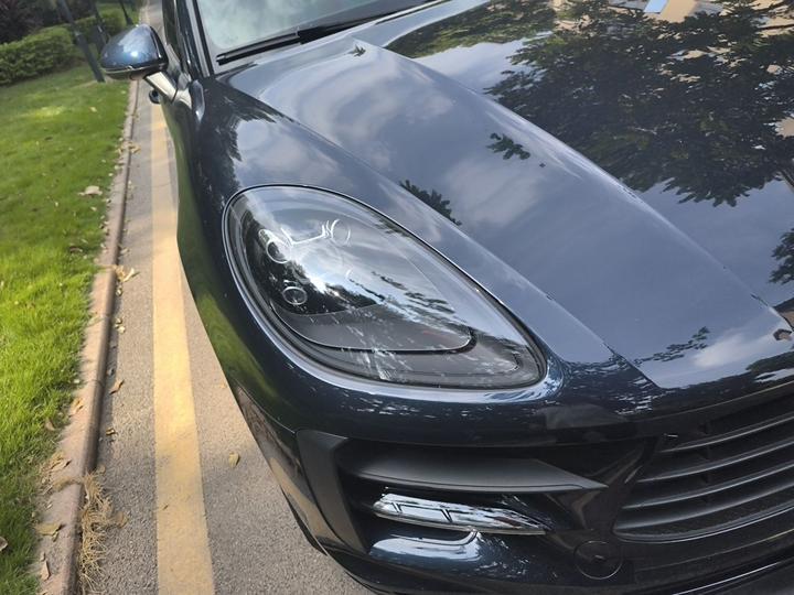 2018 Macan 2.0T photo 7