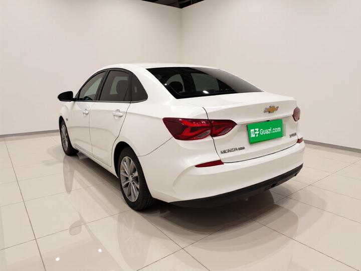 Cruze 2021 320 AT photo 4